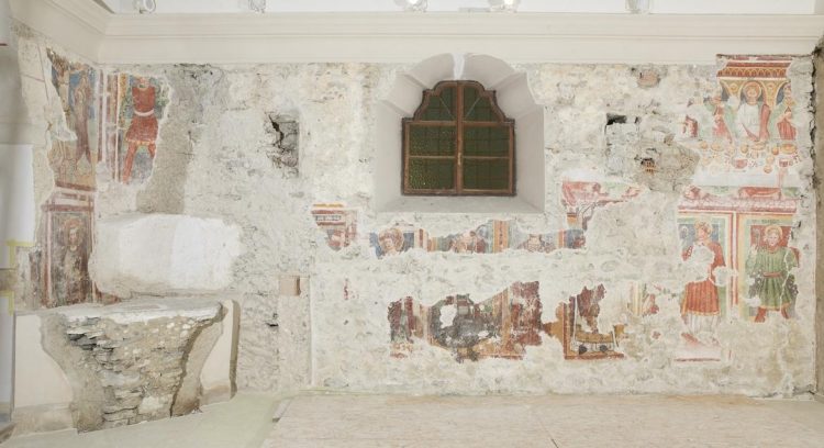 Restored fresco in the Church of San Tommaso in Cassana. Photo from the Trentino Cultura website